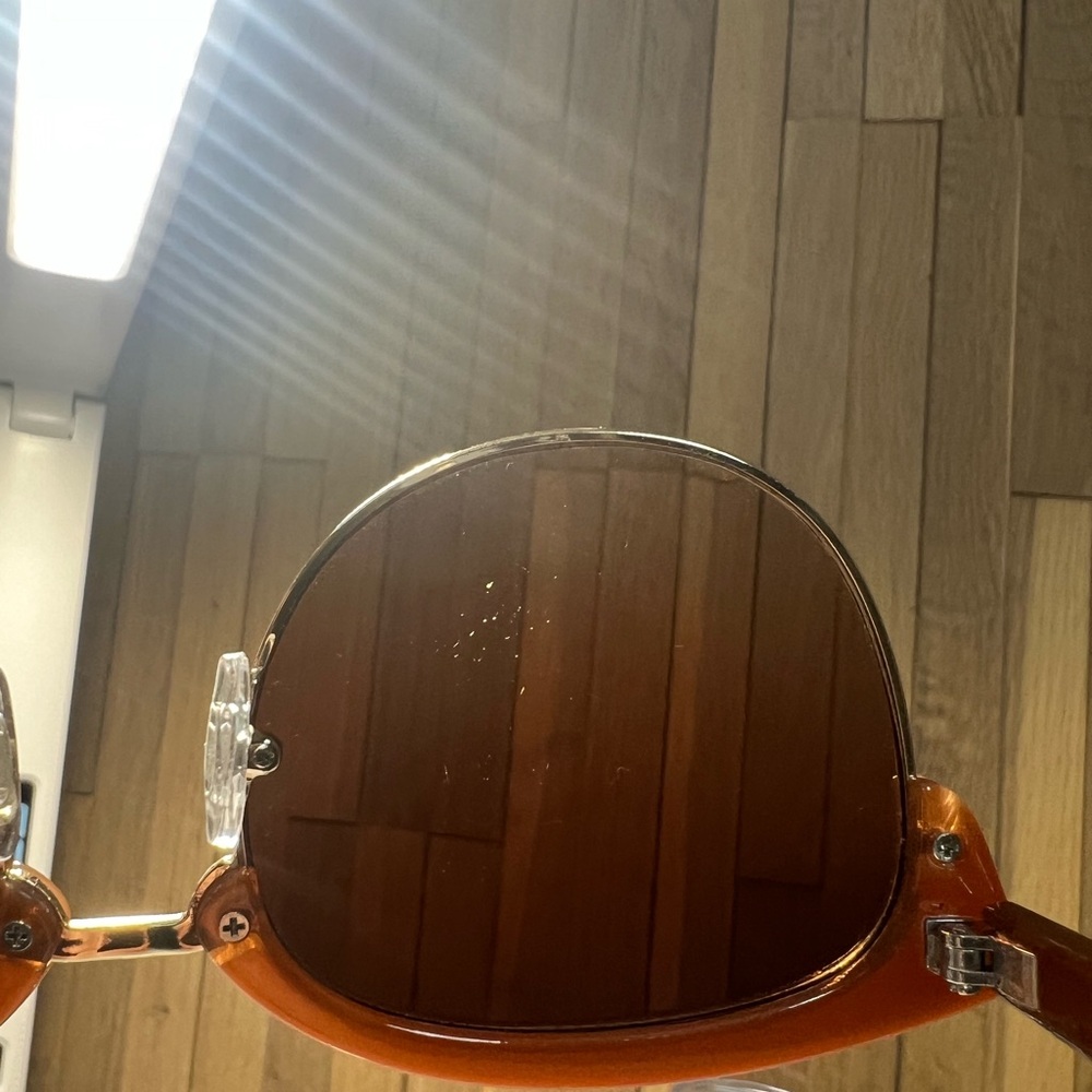 sunglasses - Picture 4 of 5